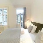 Large & Modern 4 Bedroom * Kopenhaga