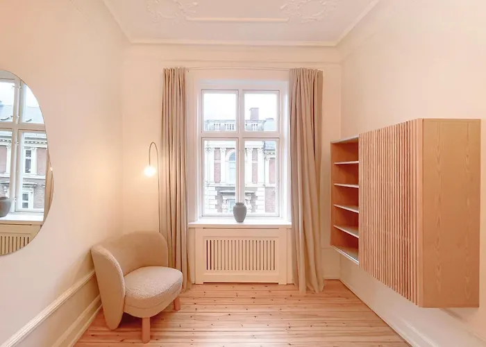 アパート Large & Modern 4 Bedroom