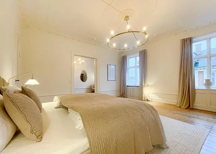 Large & Modern 4 Bedroom コペンハーゲン