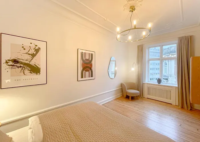 Large & Modern 4 Bedroom * コペンハーゲン