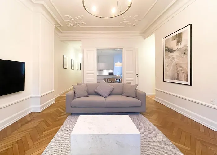 アパート Large & Modern 4 Bedroom コペンハーゲン